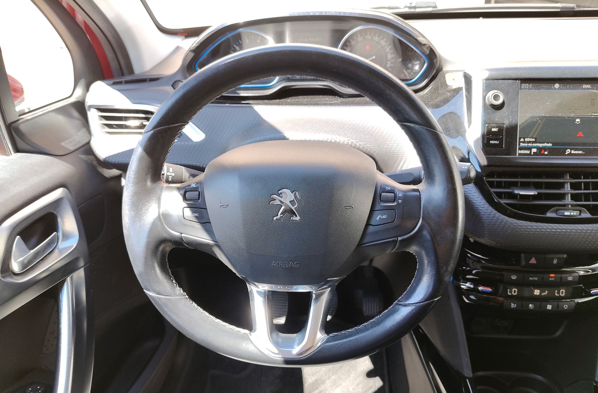 Peugeot 2008 PureTech 110 Allure - foto 24