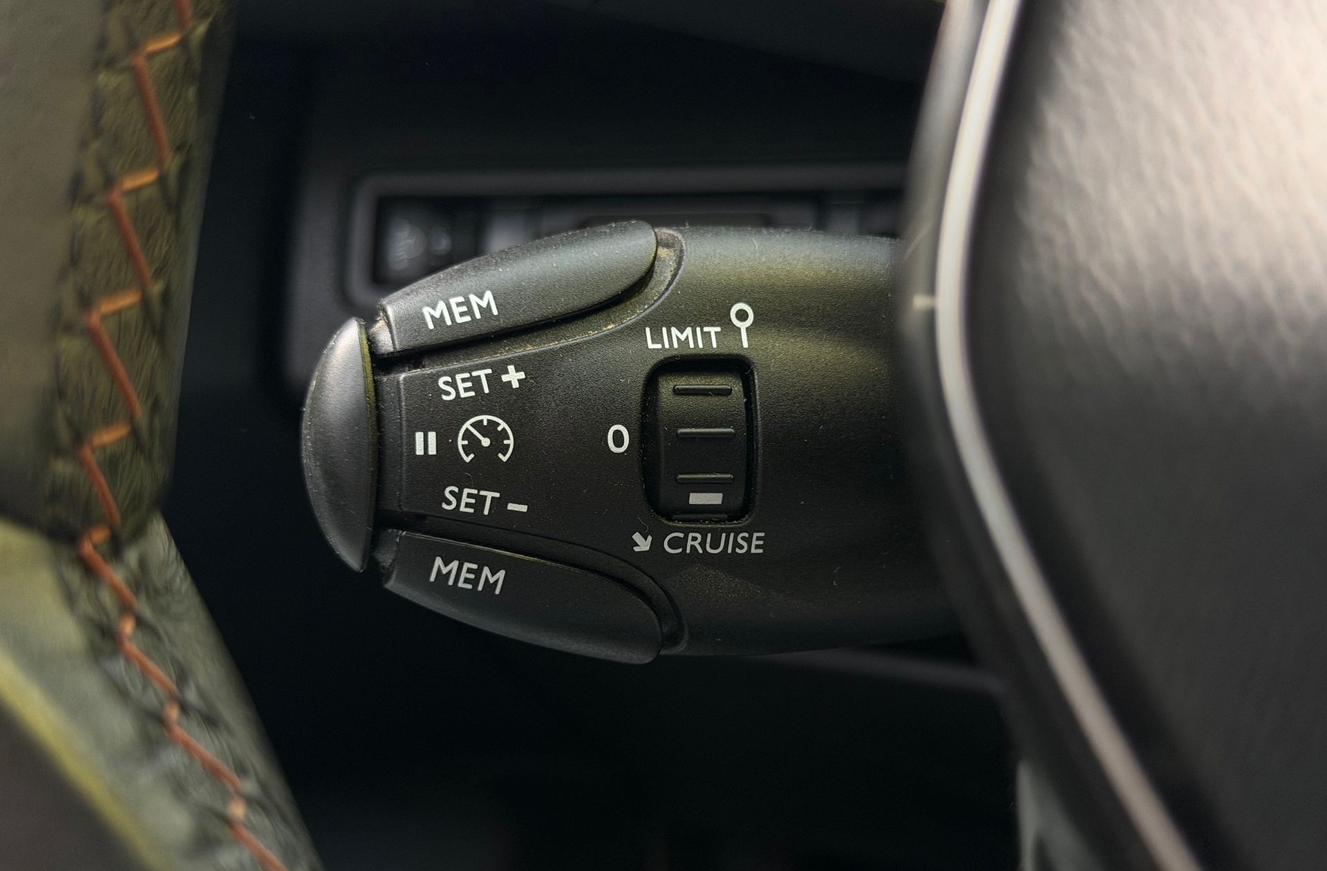 Peugeot 3008 PureTech 130 Active - foto 24