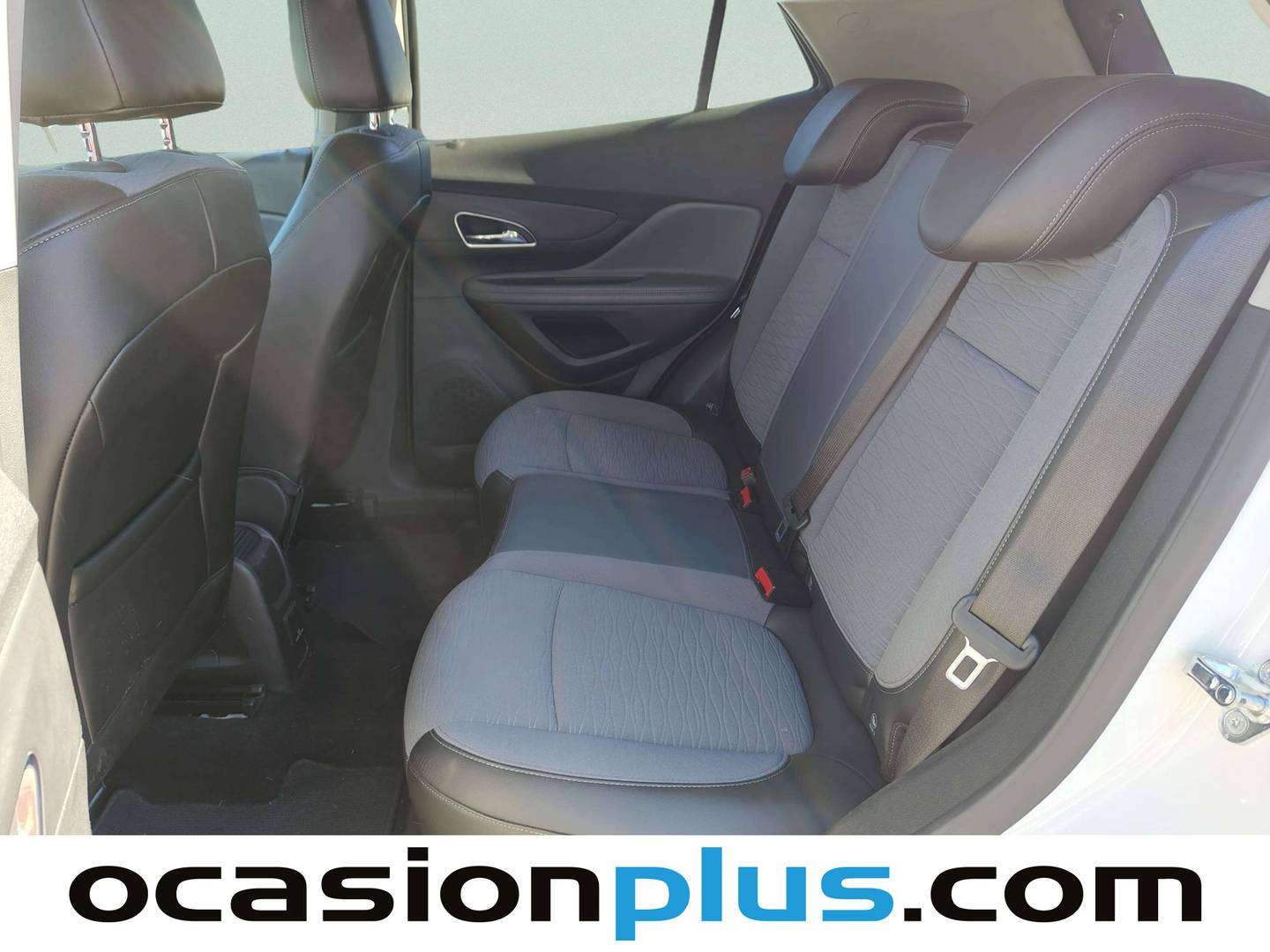 Foto asientos traseros Opel Mokka Opel Mokka 1.6 CDTI Excellence 4x2 Auto (136 CV)