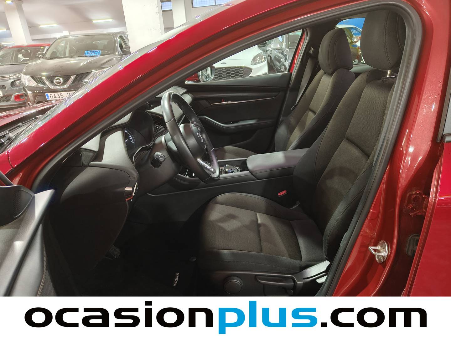 Foto asientos delanteros Mazda Mazda3 Mazda Mazda 3 2.0 Skyactiv-G Evolution (122 CV)