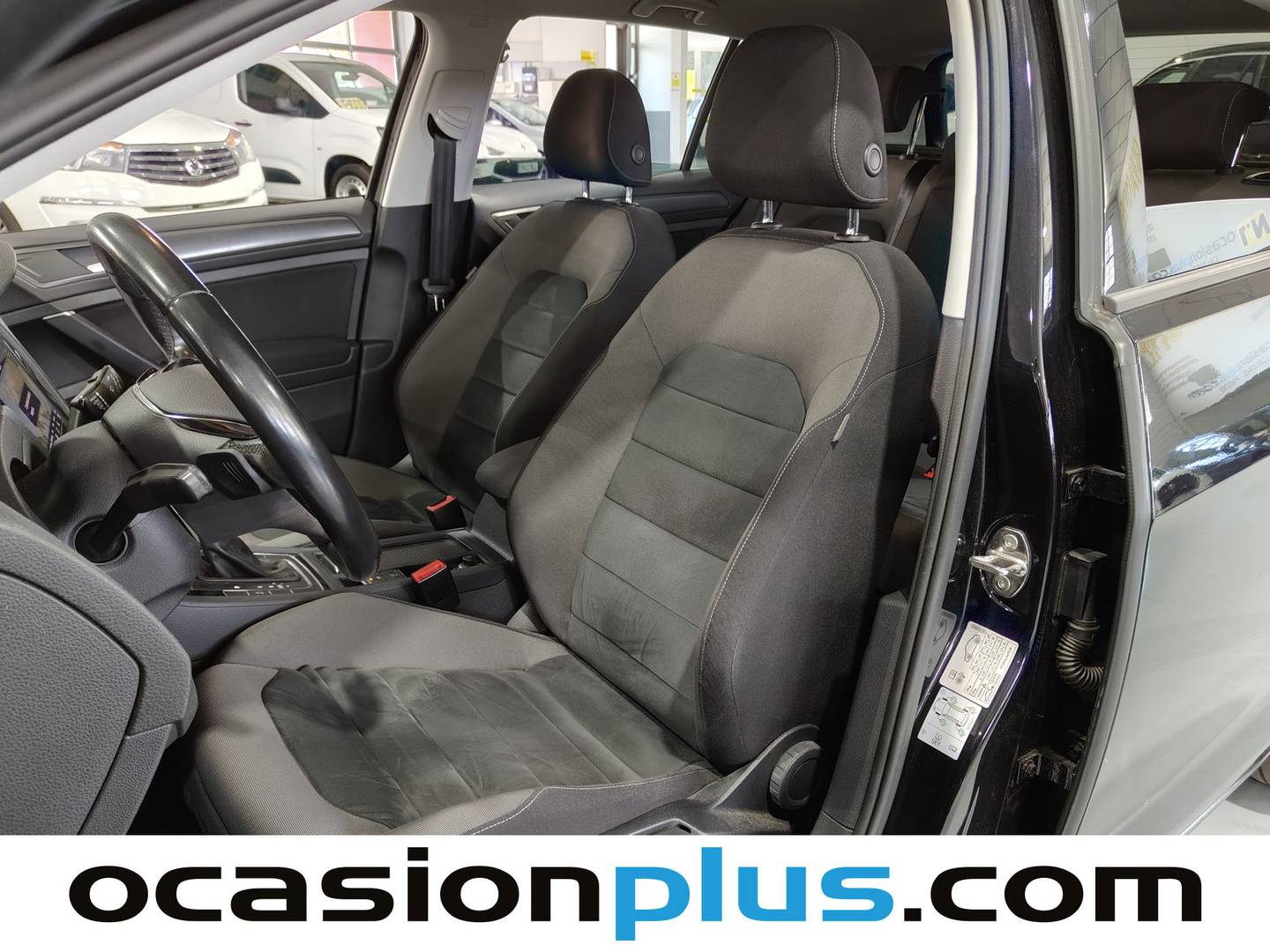 Foto asientos delanteros Volkswagen Golf Volkswagen Golf Advance 1.5 TSI Evo (150 CV) DSG