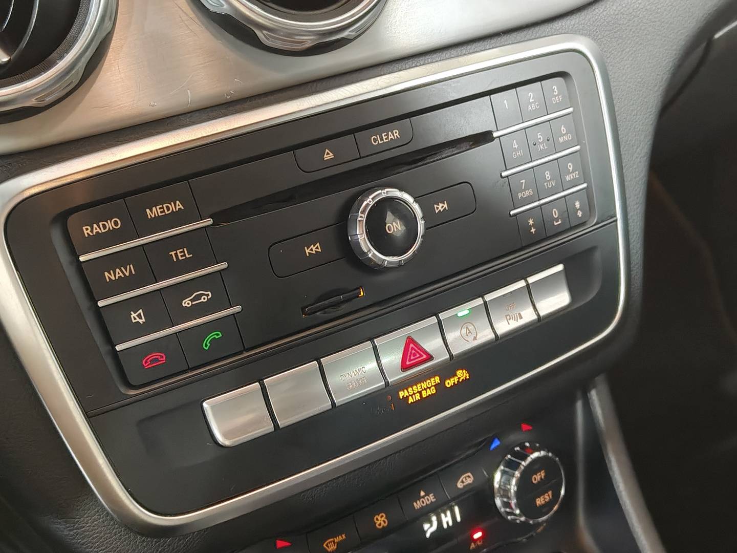 Foto Mercedes GLA Mercedes-Benz GLA 200 d Urban (136 CV) Pack AMG