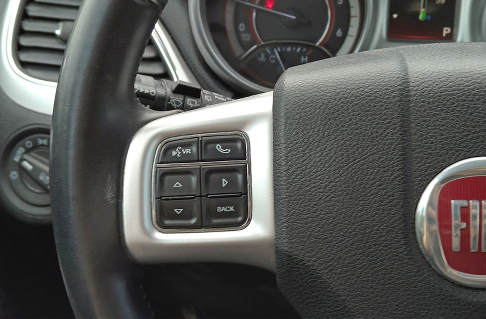 Fiat Freemont 2.0 Diesel Lounge AWD 7 plazas - foto 23