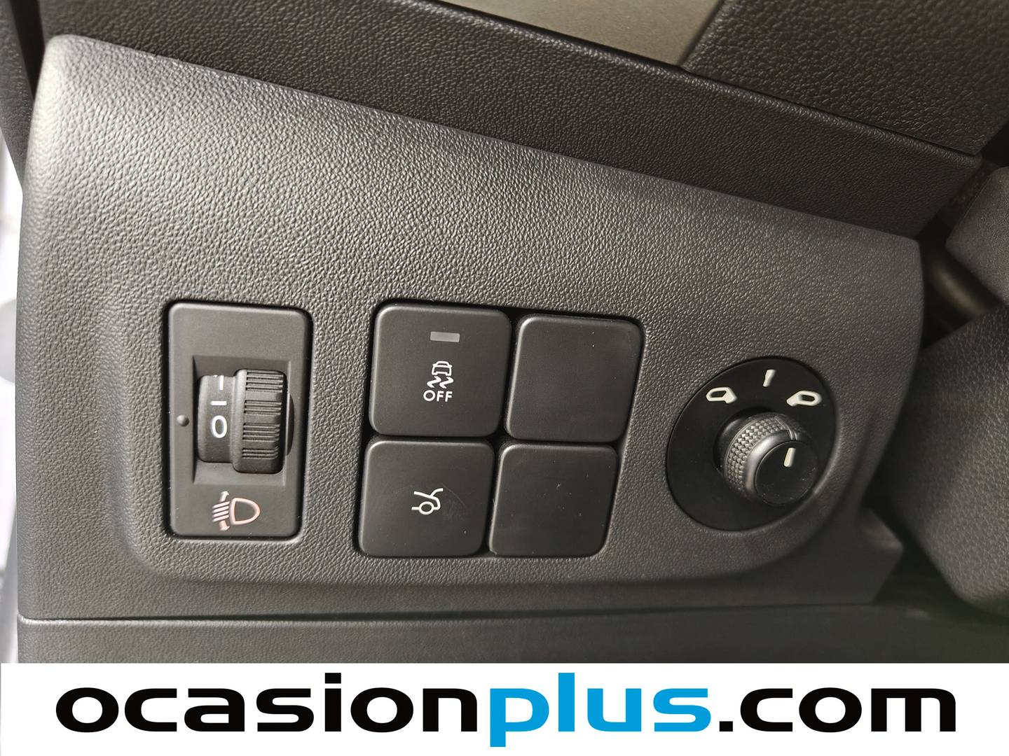 Foto Citroën C-Elysée Citroen C-Elysee PureTech 82 Shine (82 CV)