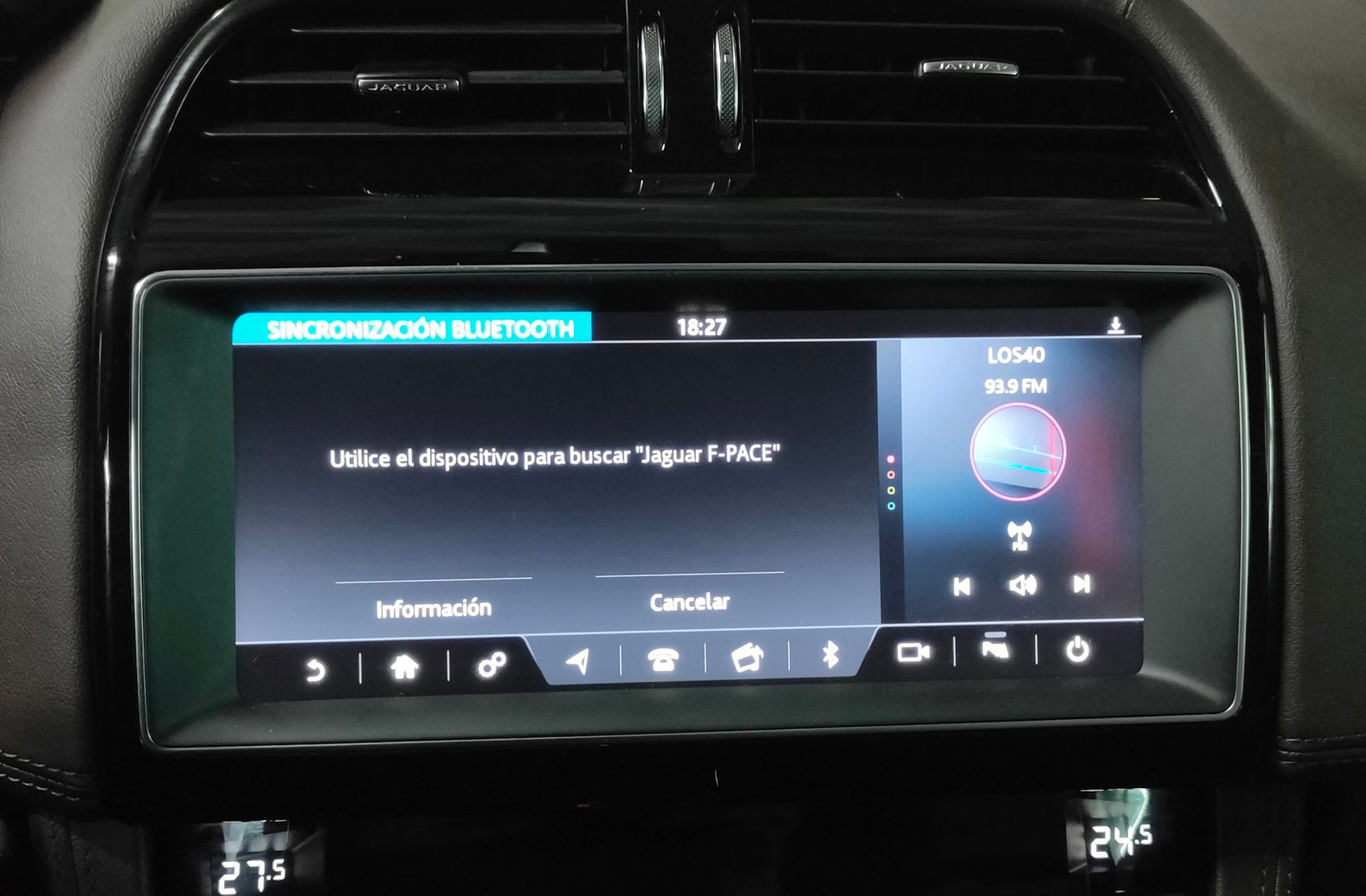 Jaguar F-Pace 2.0T i4 Prestige AWD - foto 35