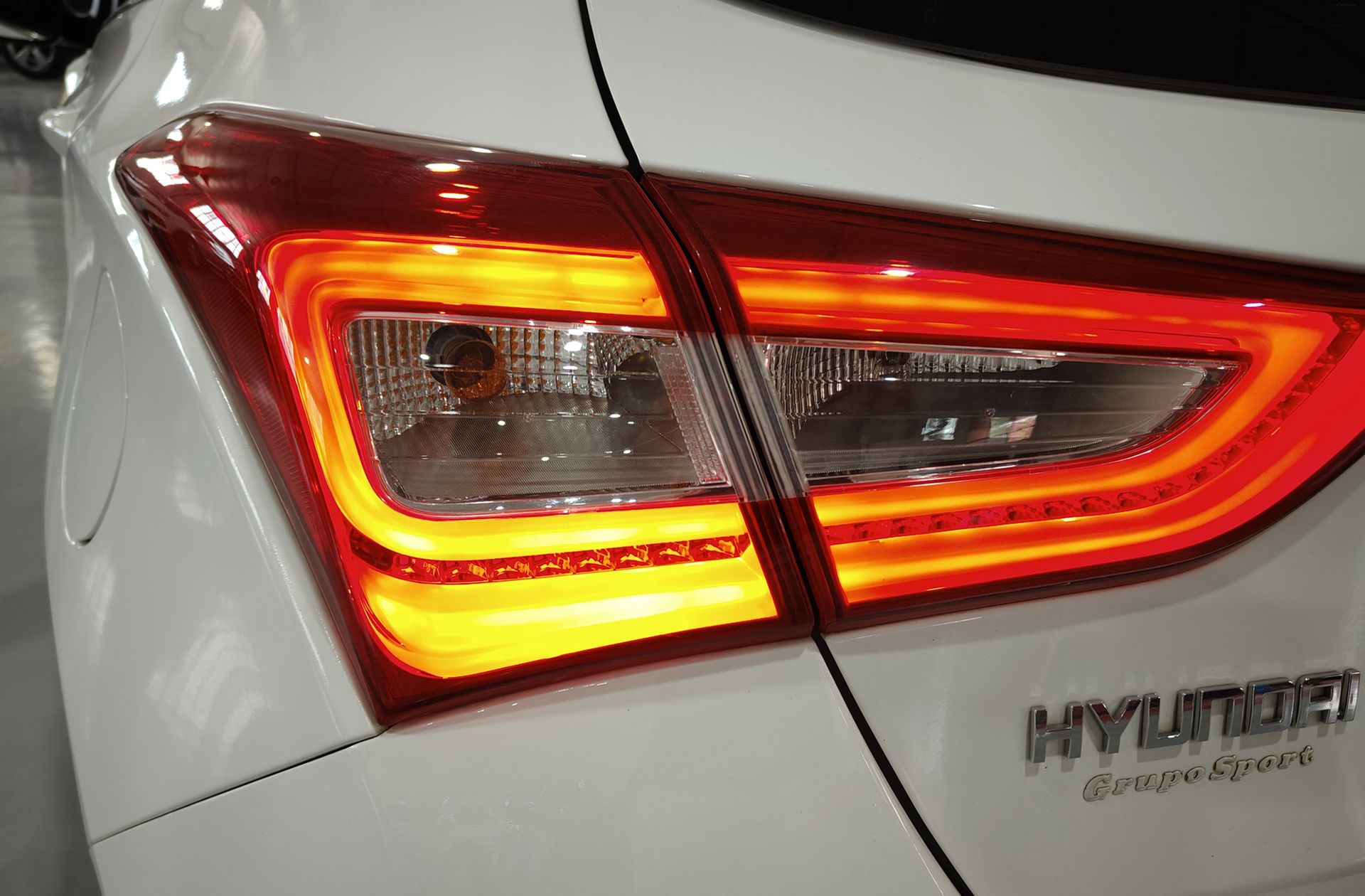 Hyundai i30 1.6 T-GDi Turbo Sky Nav - foto 17