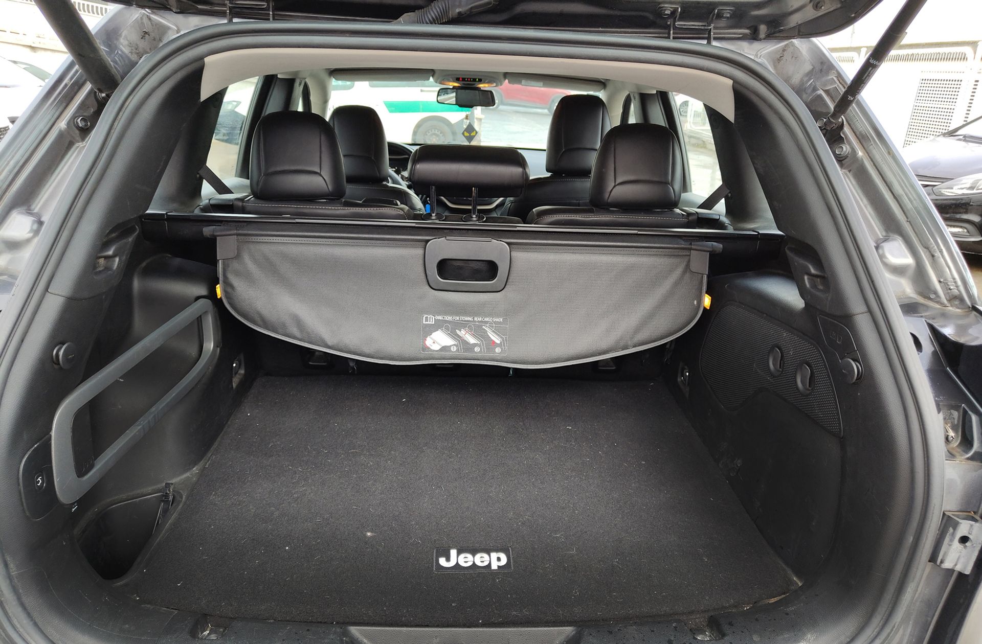 Jeep Cherokee 2.0 CRD Longitude 4x2 - foto 18