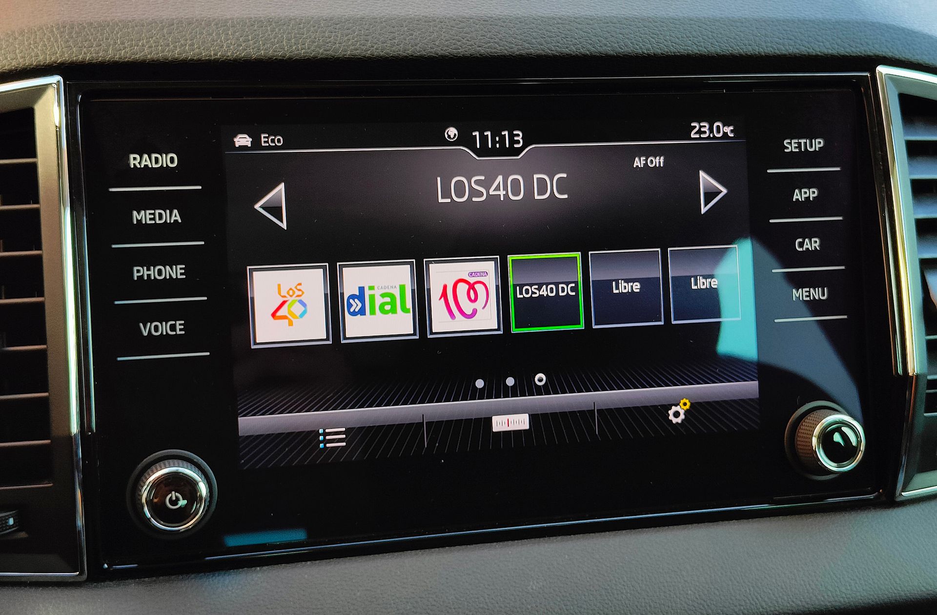 Škoda Karoq 1.5 TSI ACT Ambition DSG - foto 35