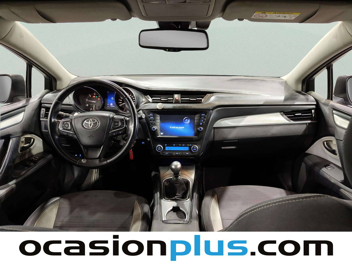 Foto asientos delanteros Toyota Avensis Toyota Avensis 150D Advance (143 CV)