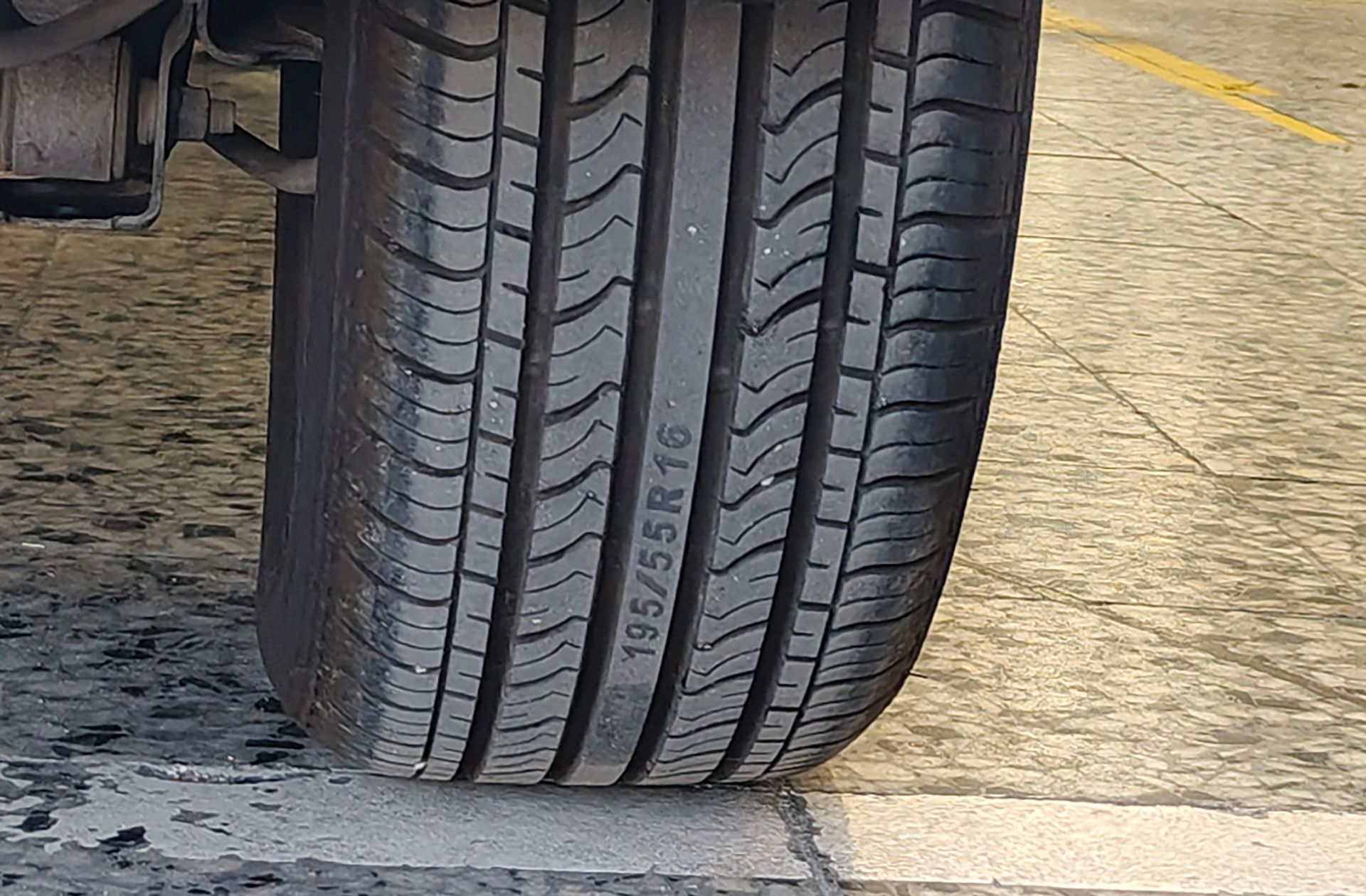 Kia Stonic 1.2 DPi Drive - foto 36