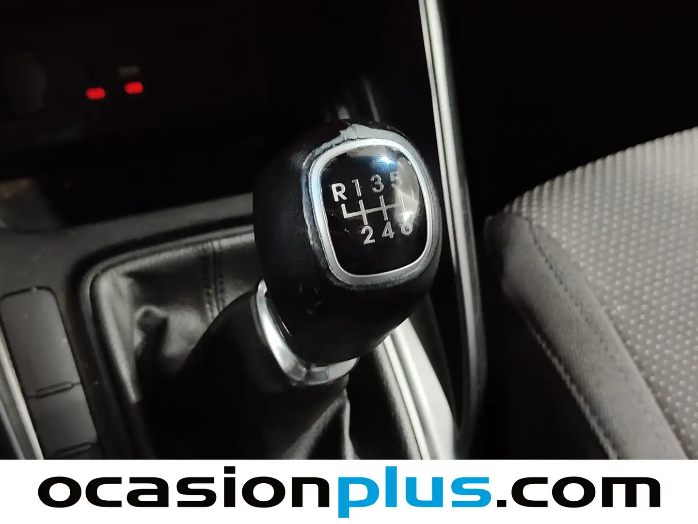 Foto KIA Carens Kia Carens 1.6 GDi UEFA Euro 2016 Eco-Dynamics (135 CV)