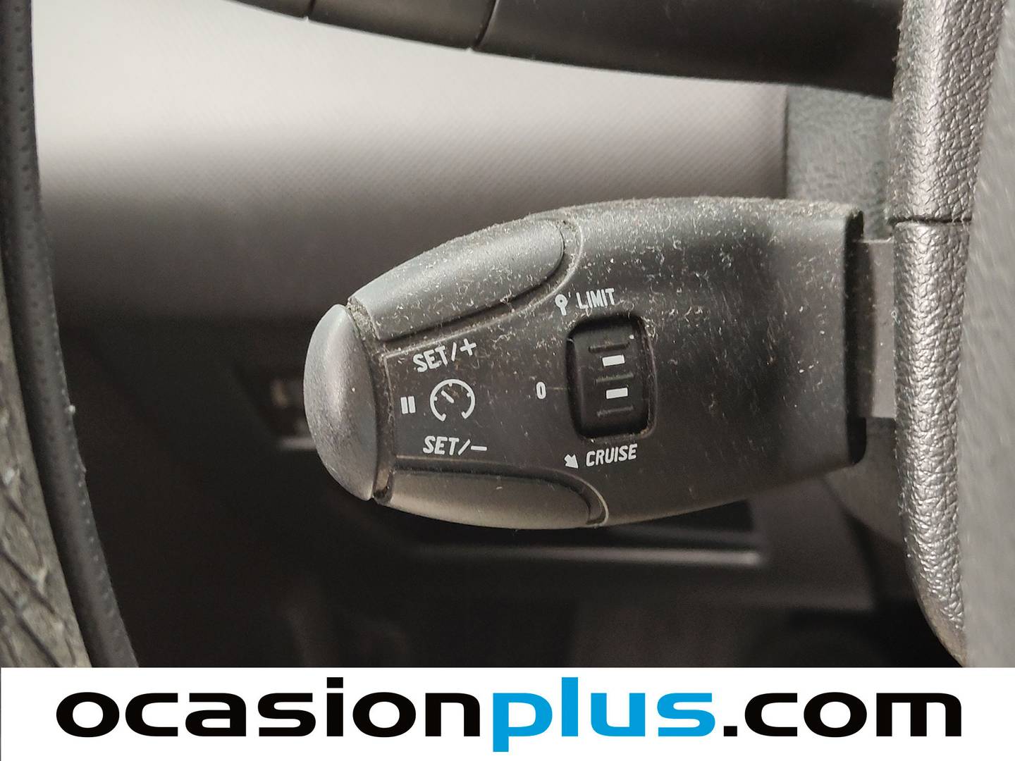 Extras y acabados del Peugeot 308 Peugeot 308 1.6 VTI Sport (120 CV)