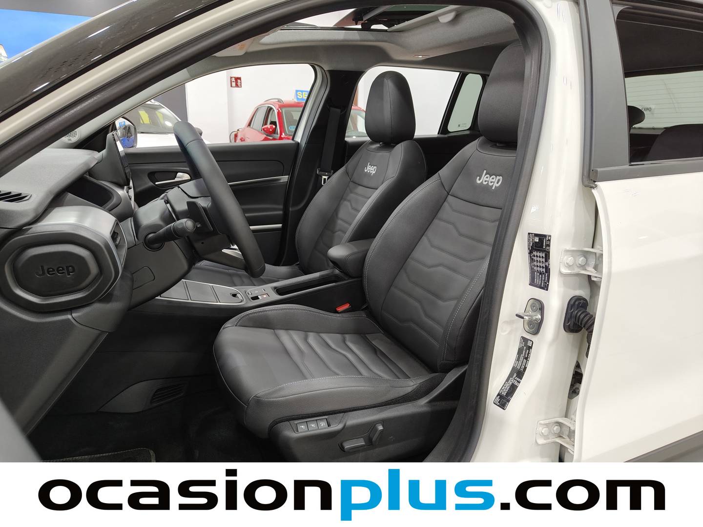 Foto asientos delanteros Jeep Avenger Jeep Avenger 1.2 eHybrid Summit (100 CV)