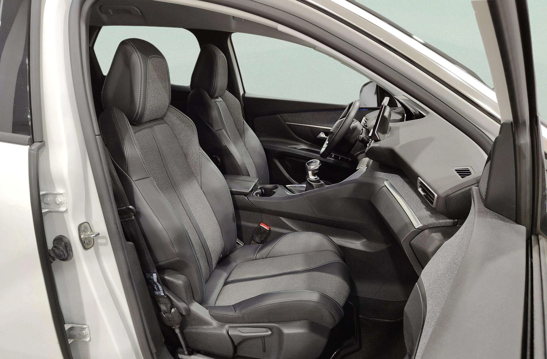 Peugeot 3008 BlueHDi 130 Allure Pack - foto 18