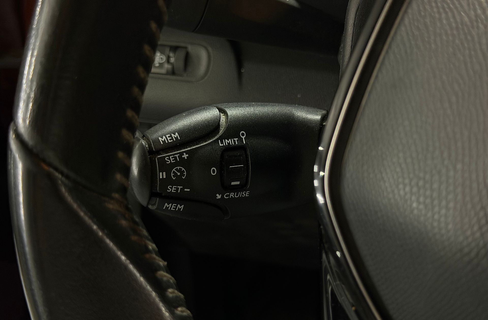 Peugeot Rifter BlueHDi 130 Allure Standard - foto 23