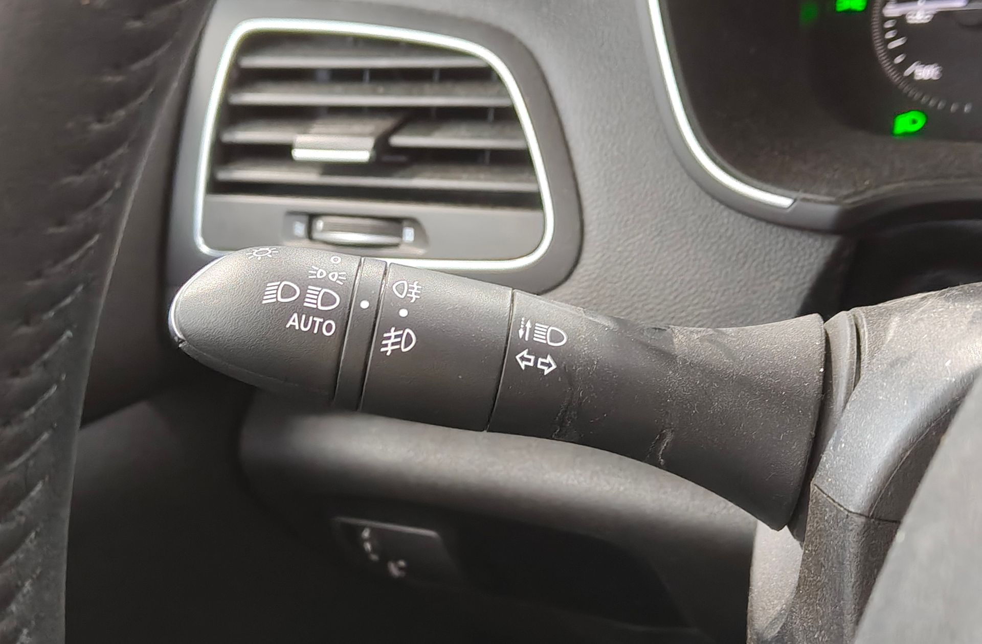 Renault Mégane Zen Energy TCe EDC - foto 25