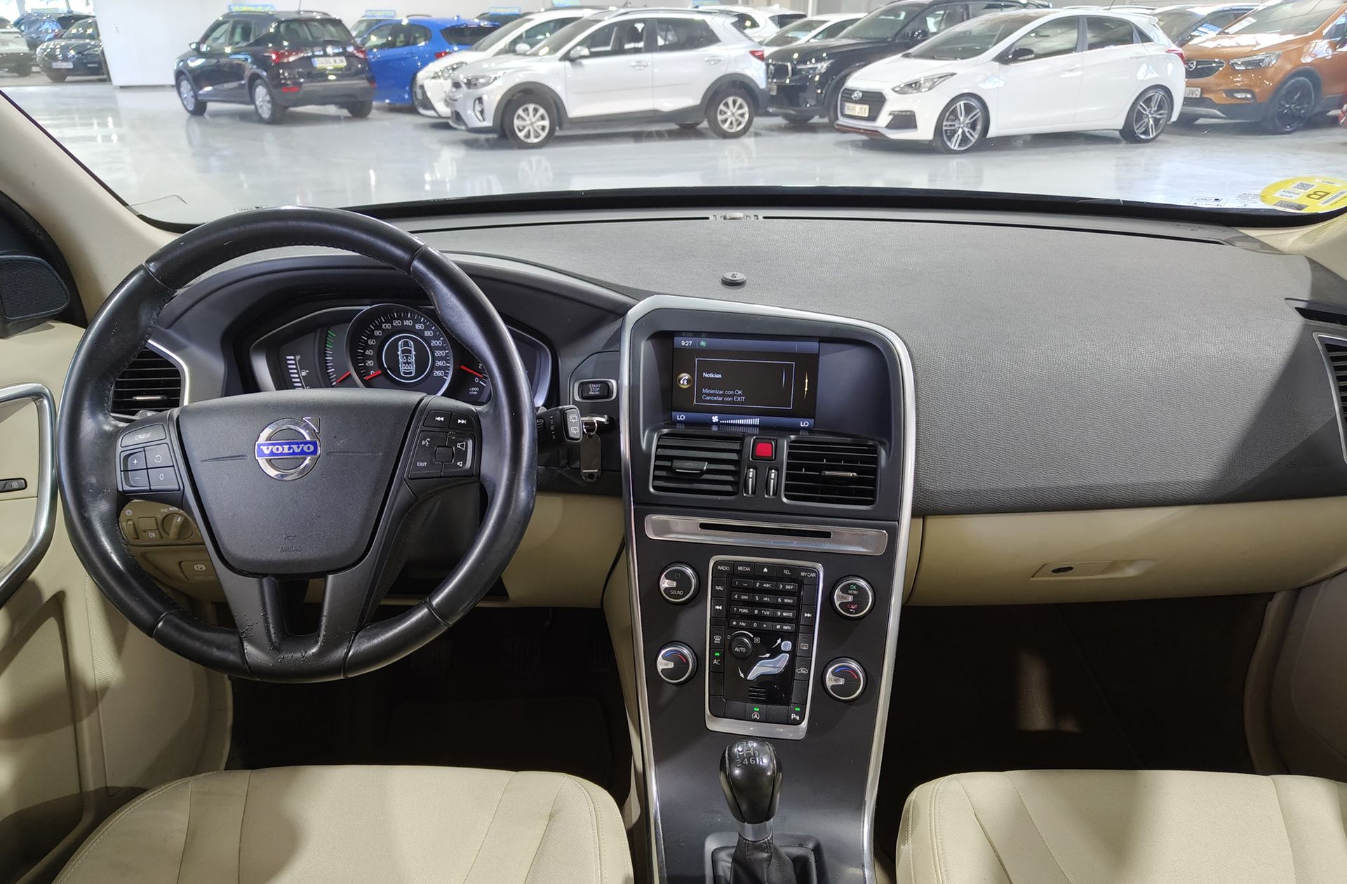 Volvo XC60 D3 Kinetic - foto 6