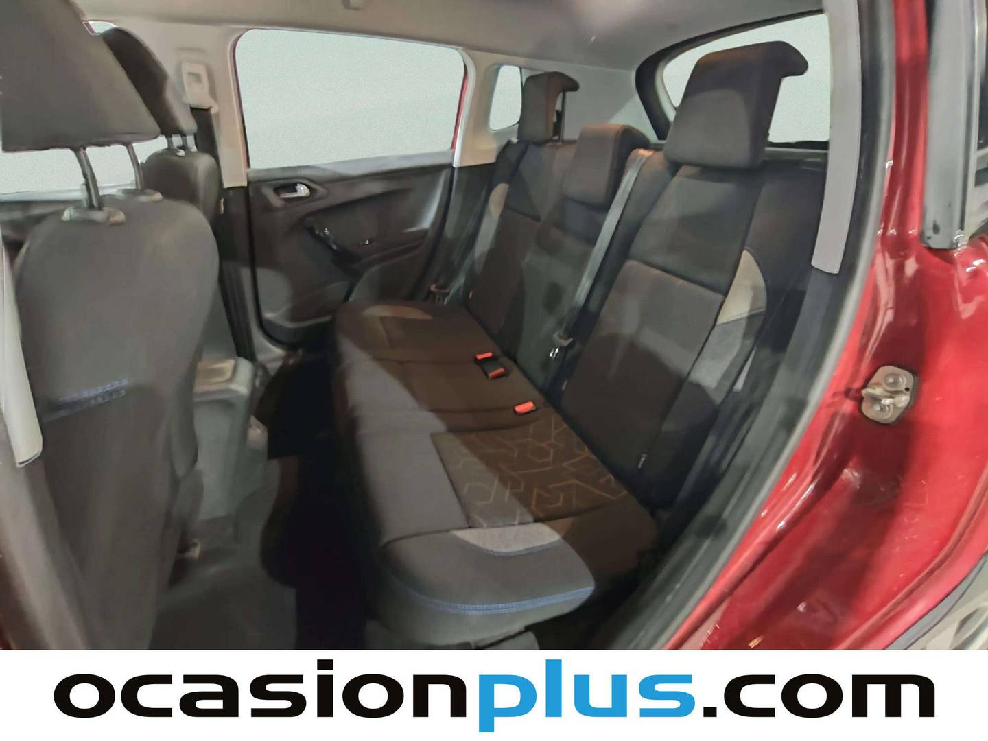 Foto Peugeot 2008 Peugeot 2008 PureTech Signature (82 CV)