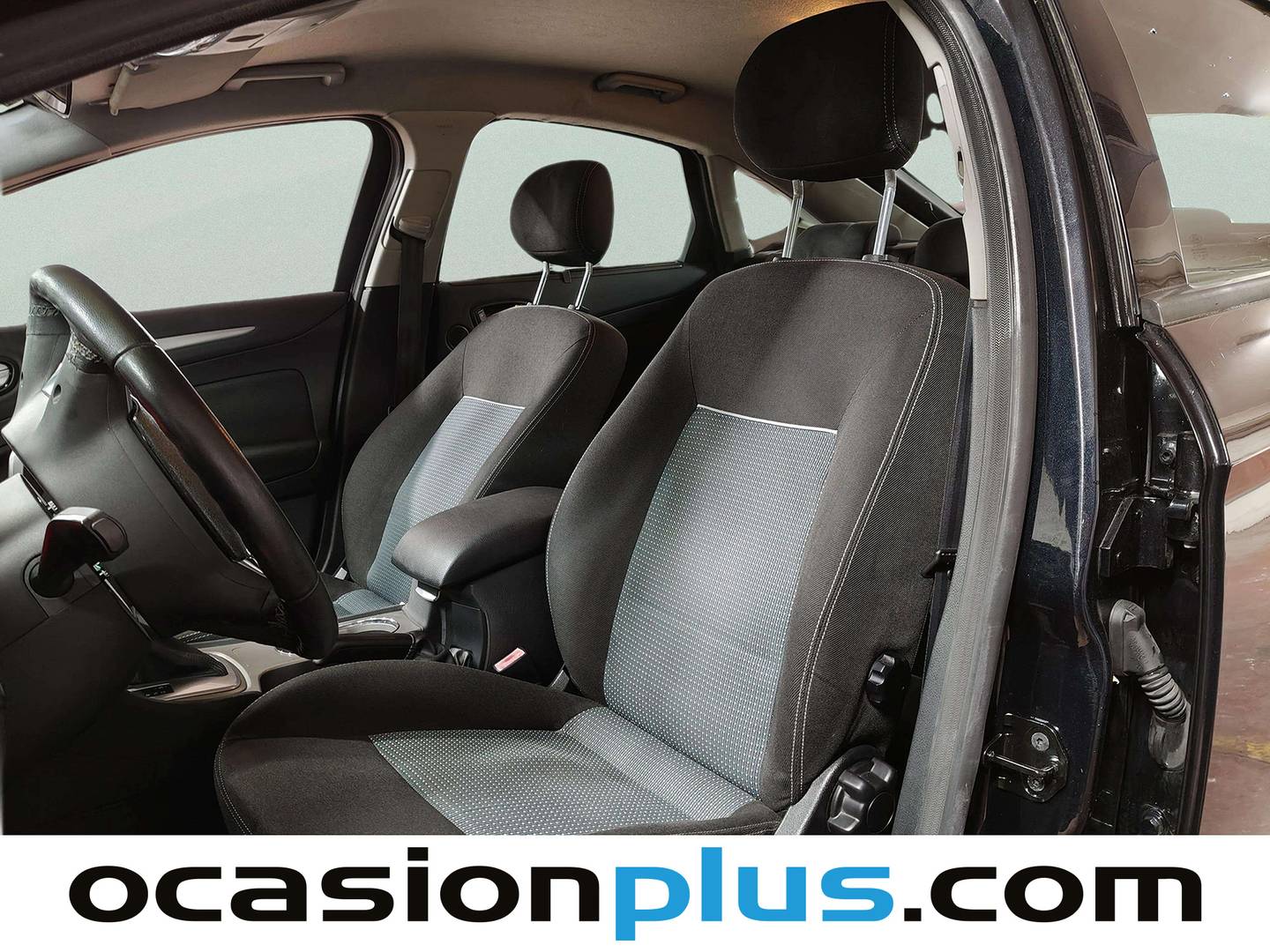 Foto asientos delanteros Ford Mondeo Ford Mondeo 2.0 TDCI Trend Powershift (140 CV)