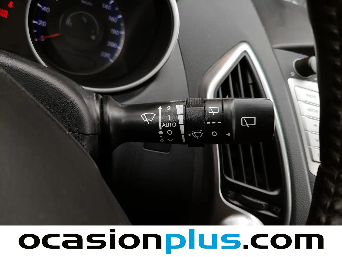 Foto Hyundai ix35 Hyundai ix35 1.7 CRDi SLE Sky 4x2 (115 CV)