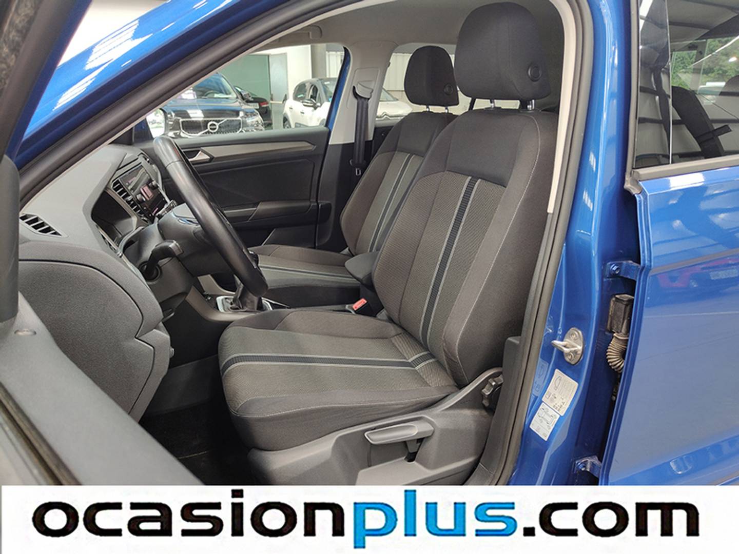 Foto Volkswagen T-Roc Volkswagen T-Roc Advance R-Line 1.0 TSI (110 CV)