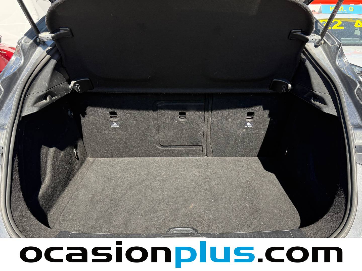 Foto Infiniti Q30 Infiniti Q30 1.5 D Premium (109 CV)