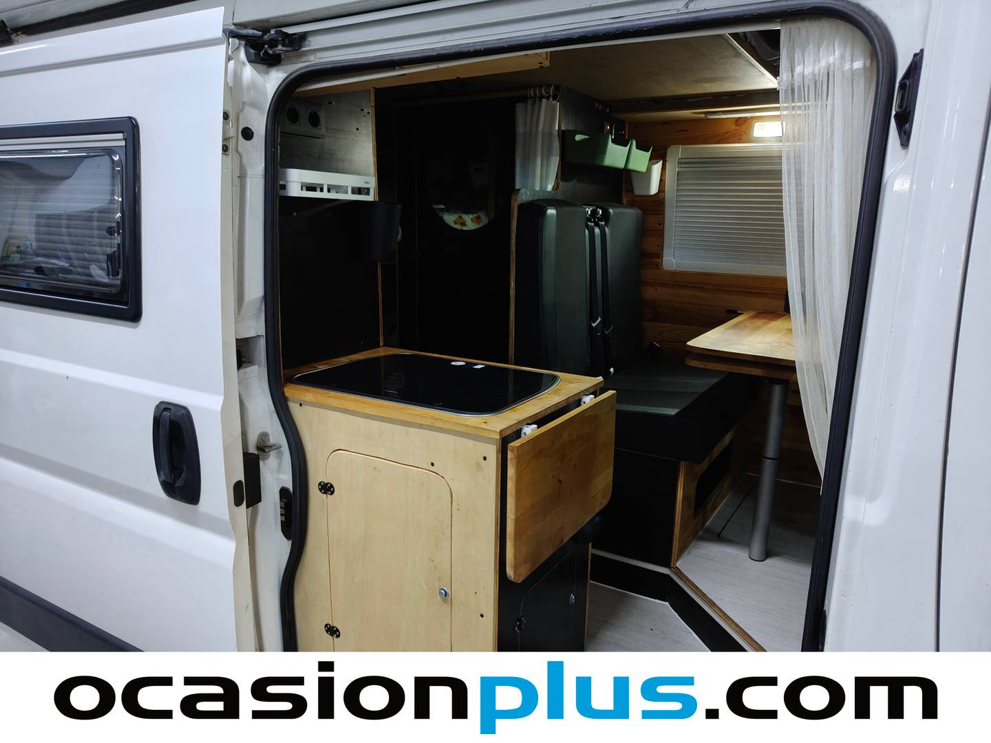 Peugeot Boxer Peugeot Boxer Furgon BlueHDi 110 330 L1H1 (110 CV) Camperizada 4 Plazas seminuevo