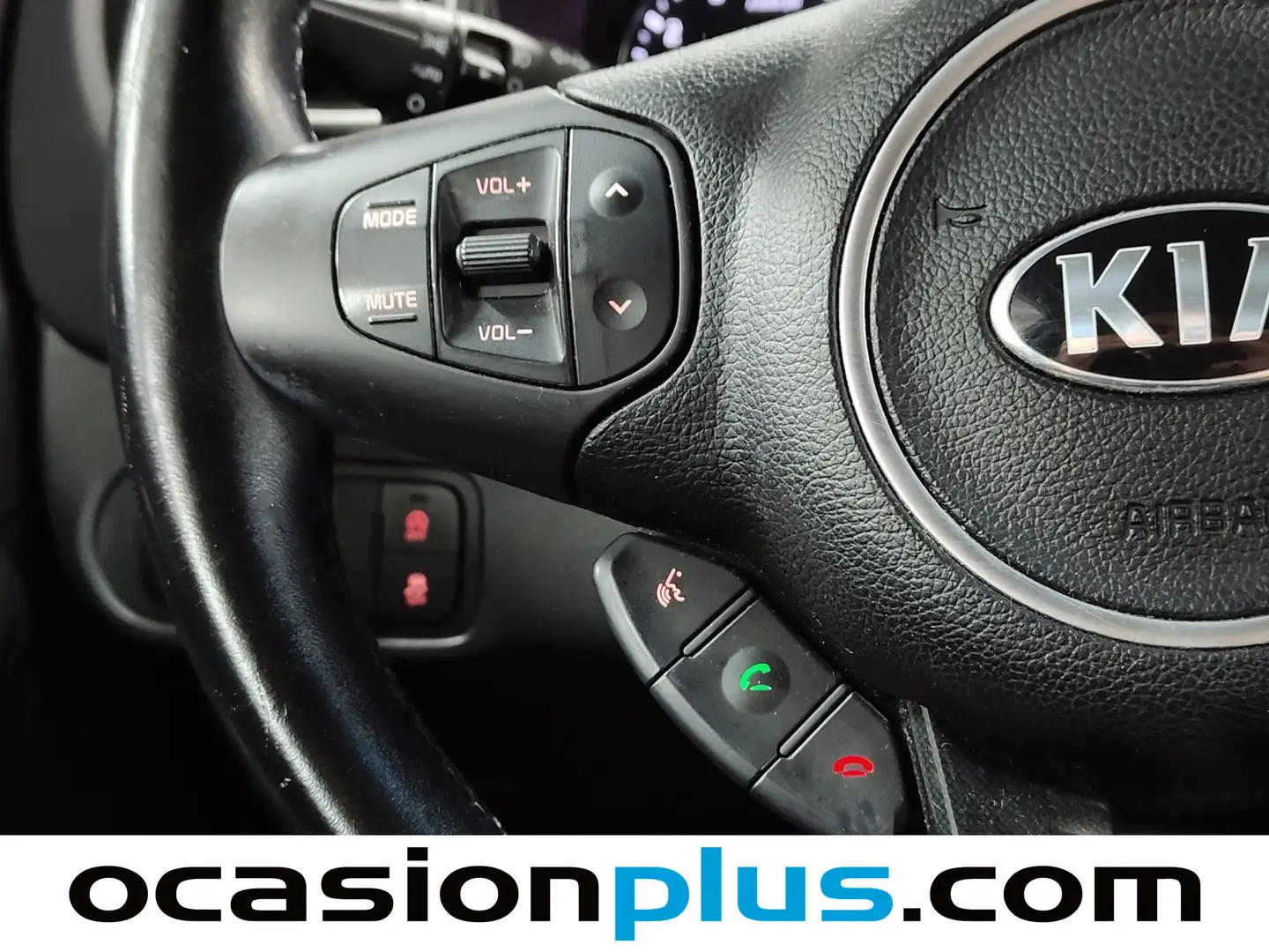 Foto KIA Carens Kia Carens 1.6 GDi UEFA Euro 2016 Eco-Dynamics (135 CV)