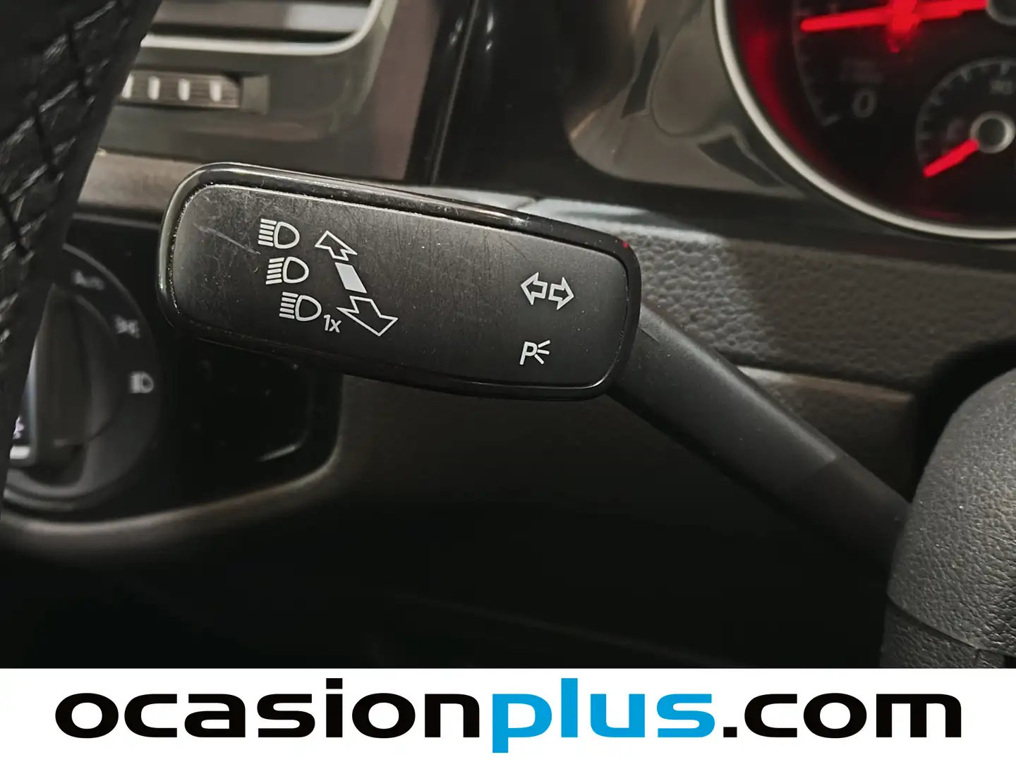 Foto Volkswagen Golf Volkswagen Golf Sport 1.4 TSI BMT ACT Tech (150 CV) DSG Pack R-Line