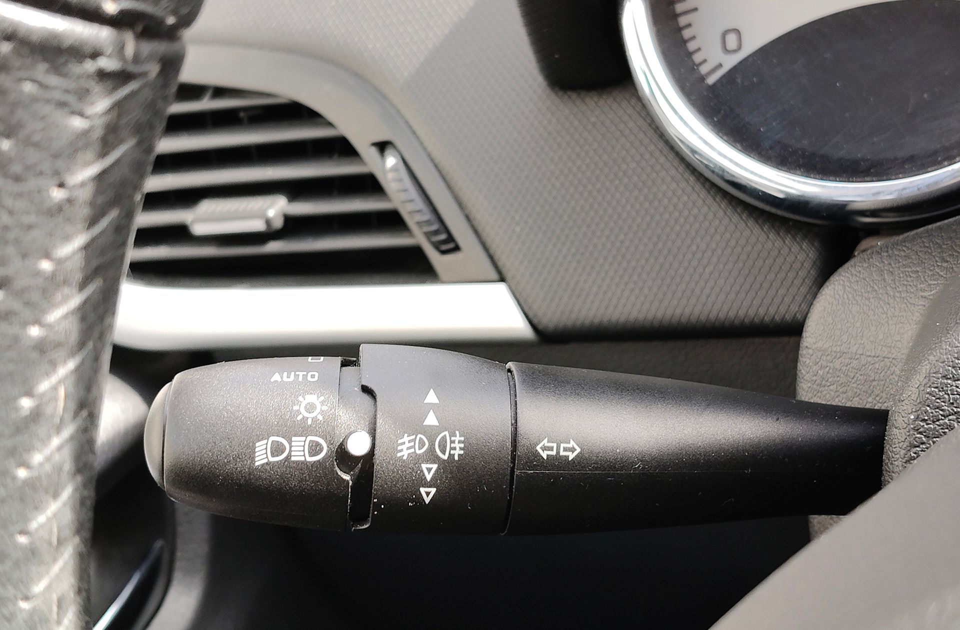 Peugeot 207 1.6 HDi Sport FAP - foto 20