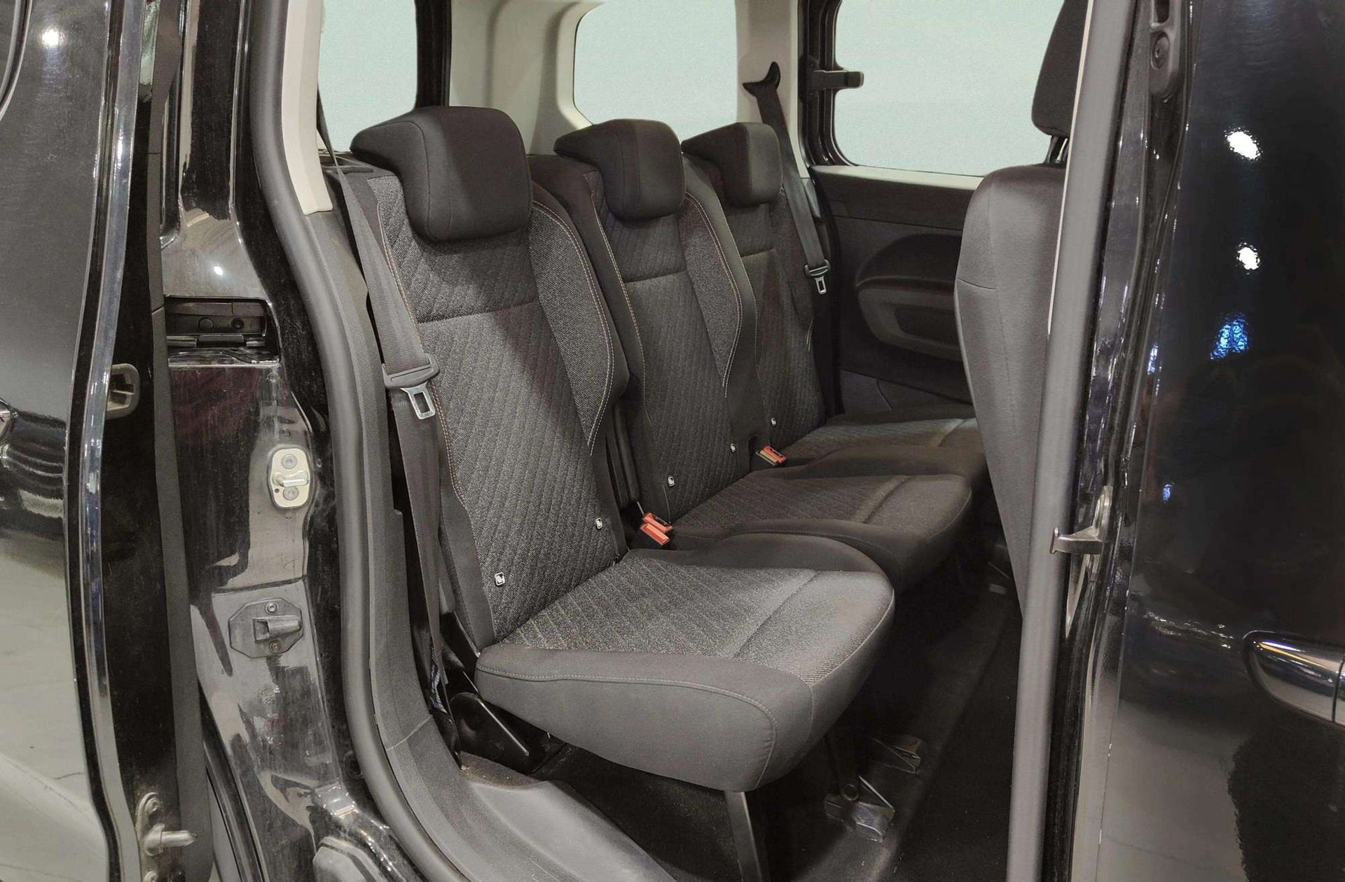 Peugeot Rifter BlueHDi 100 Allure Business Standard - foto 17