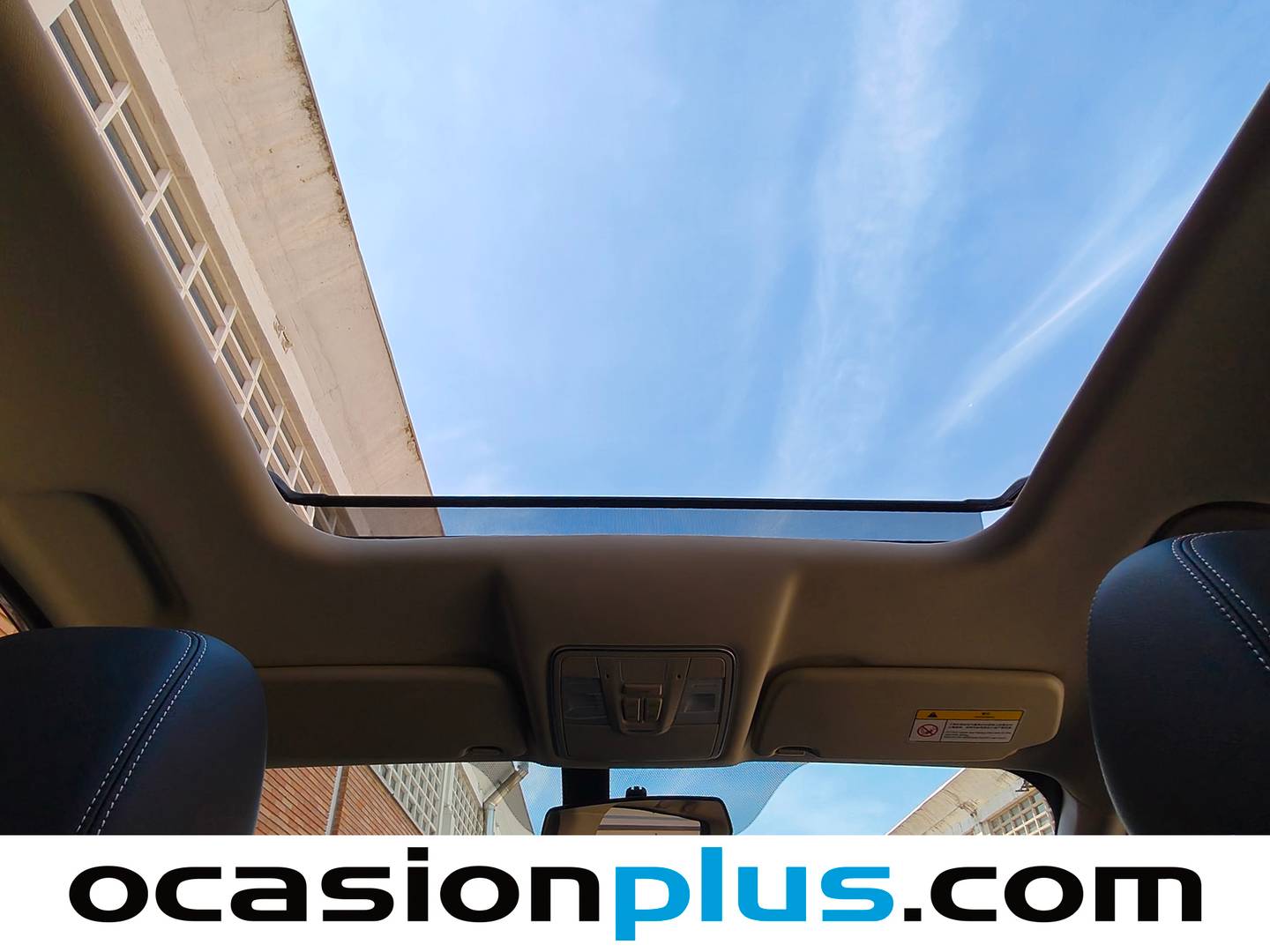 Extras y acabados del DFSK 580 DFSK 580 1.5 T Intelligent