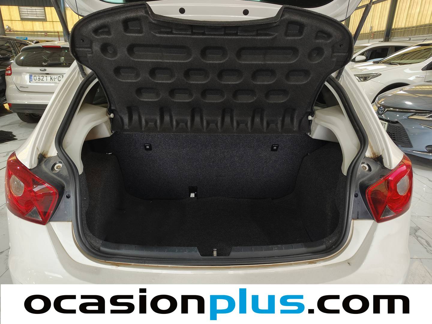 Fotos maletero Seat Ibiza Seat Ibiza 1.0 Reference (75 CV)