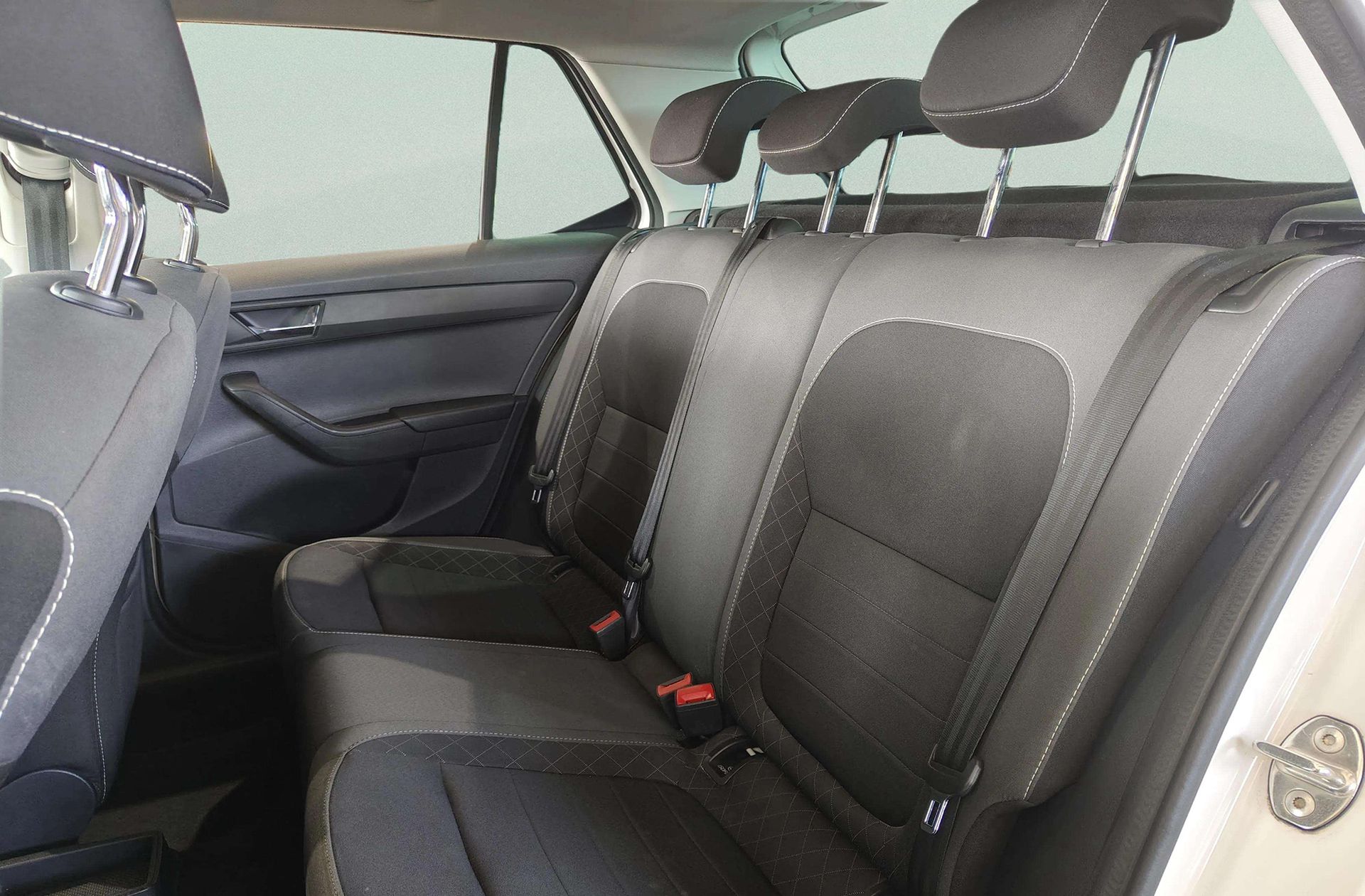 Škoda Fabia 1.0 TSI Ambition - foto 11