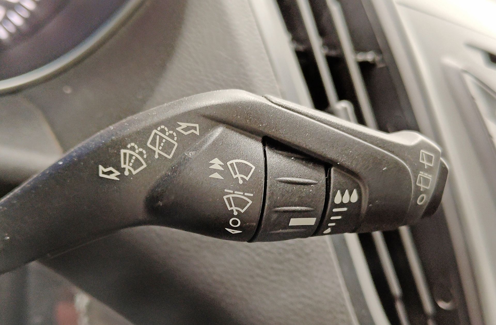 Ford Kuga 1.5 EcoBoost Titanium 4x2 - foto 23