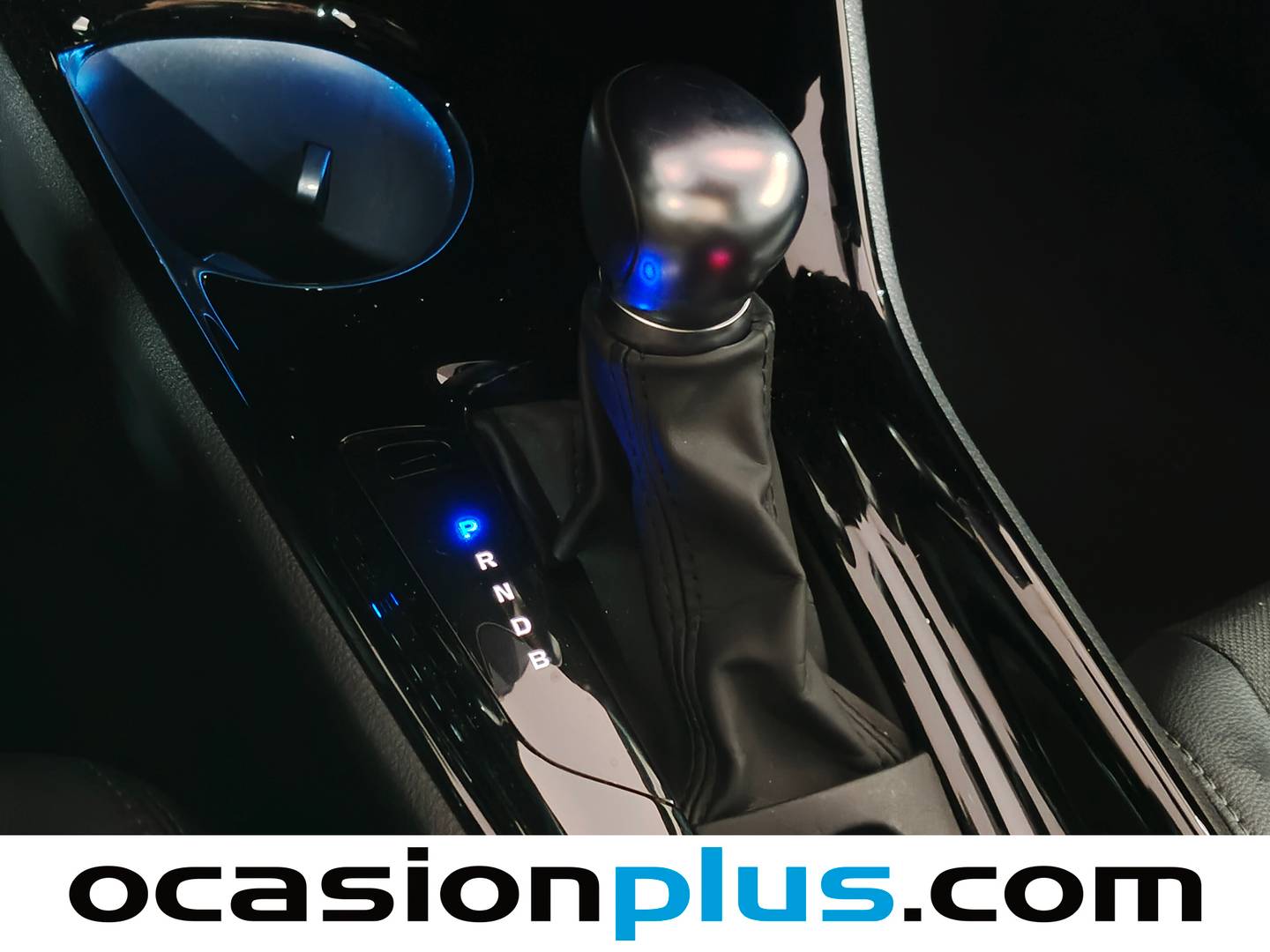 Foto Toyota C-HR Toyota C-HR 1.8 125H Advance (122 CV)