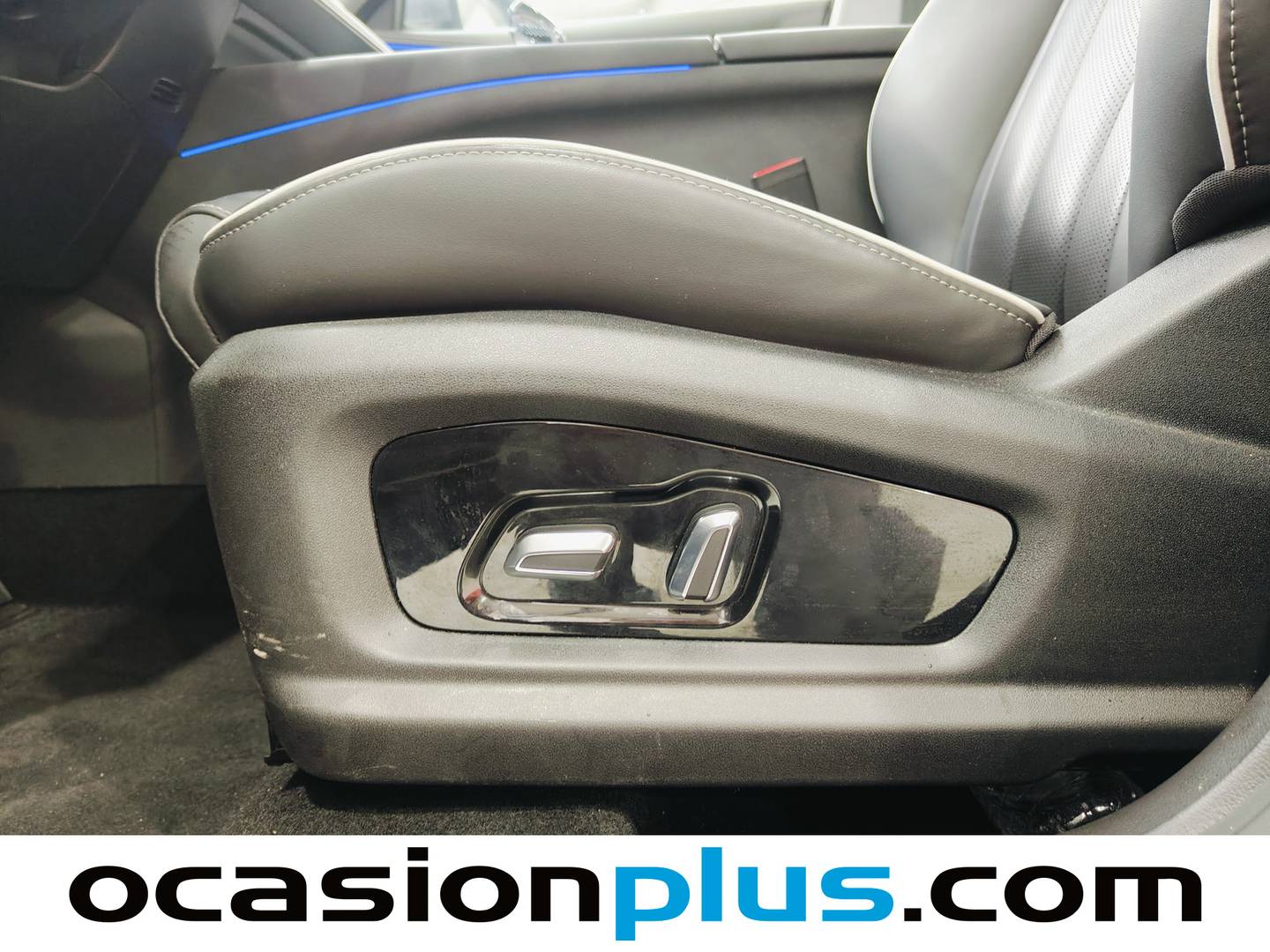 Extras y acabados del EBRO S700 EBRO S700 1.6 TGDI Luxury 7 DCT (147 CV)