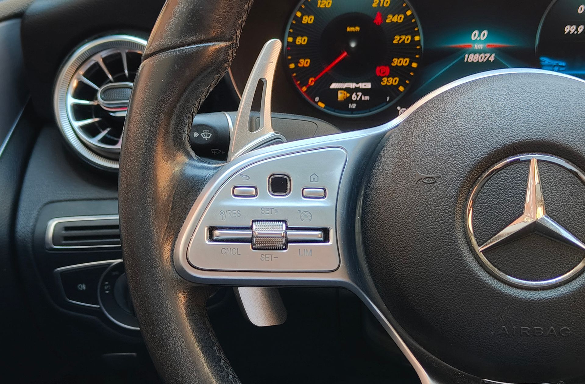 Mercedes-Benz Clase C 300 Pack AMG - foto 29
