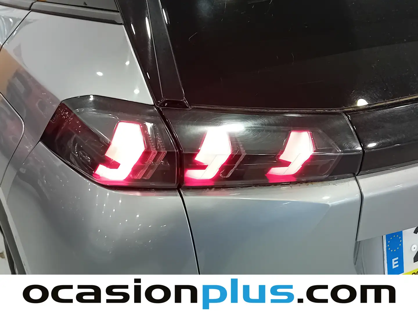 Foto Peugeot 2008 Peugeot 2008 PureTech 130 S&S Allure Pack EAT8 (130 CV)