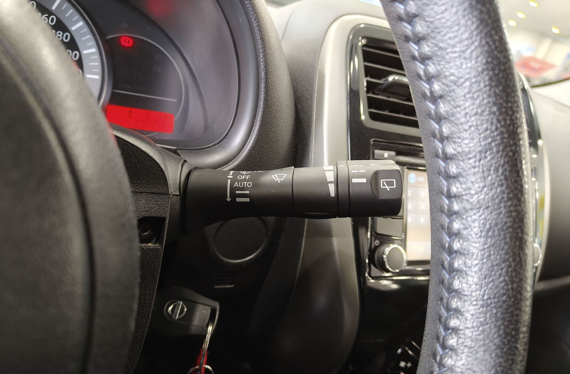 Nissan Micra 1.2G N-TEC - foto 21