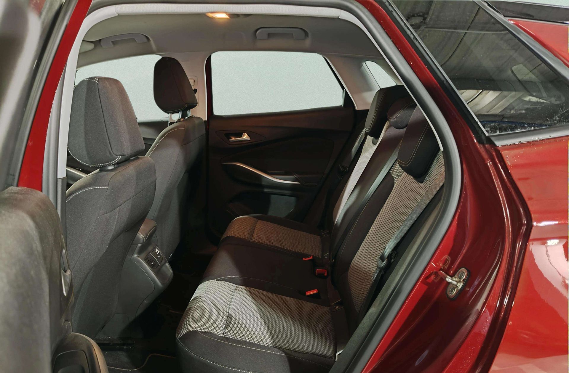 Opel Grandland 1.2 Turbo Selective - foto 12