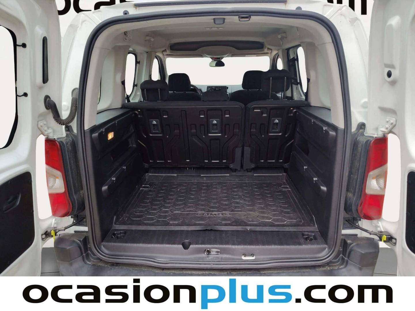 Foto asientos traseros Opel Combo Life Opel Combo Life 1.2 Turbo S&S Expression L (110 CV)
