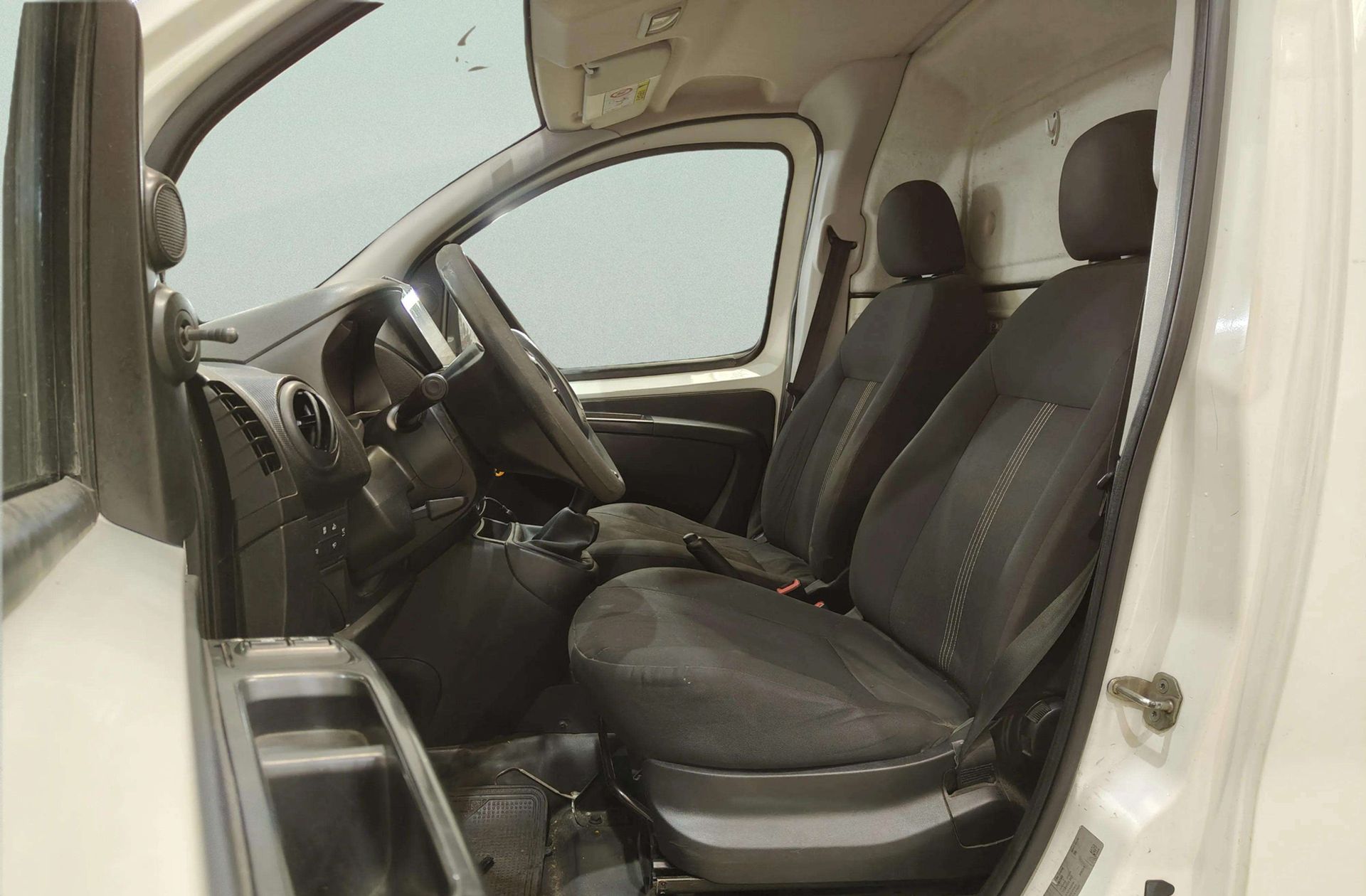 Fiat Fiorino Cargo Furgon 1.3 MultiJet Base - foto 8