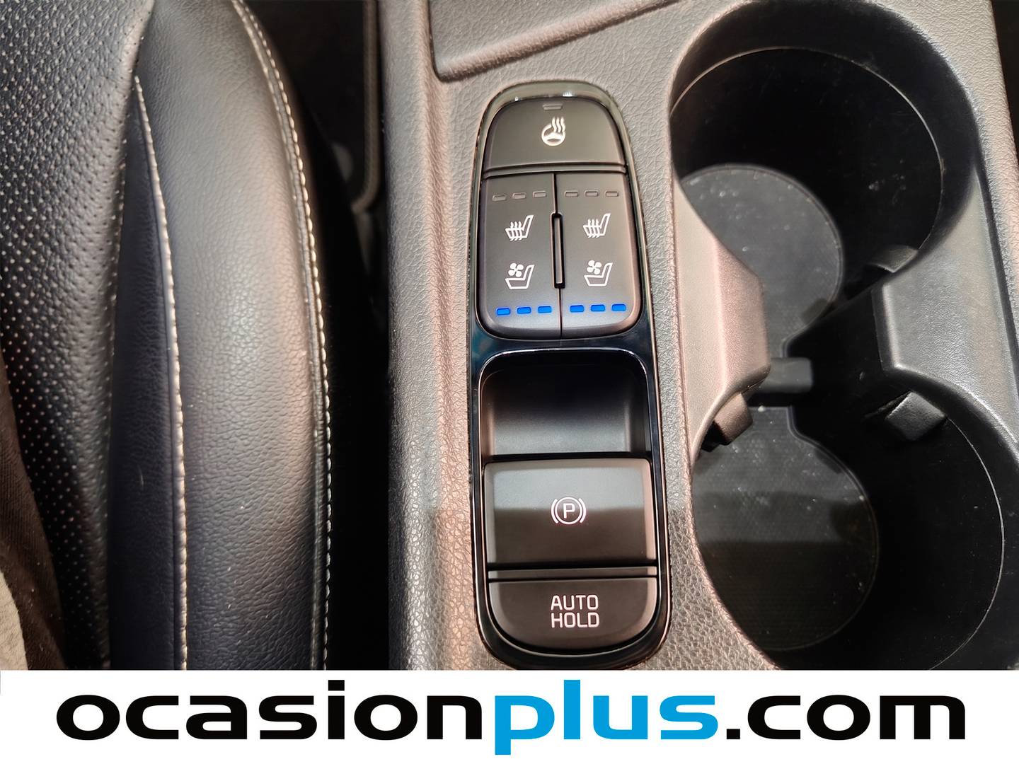 Acabados KIA Niro KIA Niro 1.6 GDi HEV Emotion (141 CV)