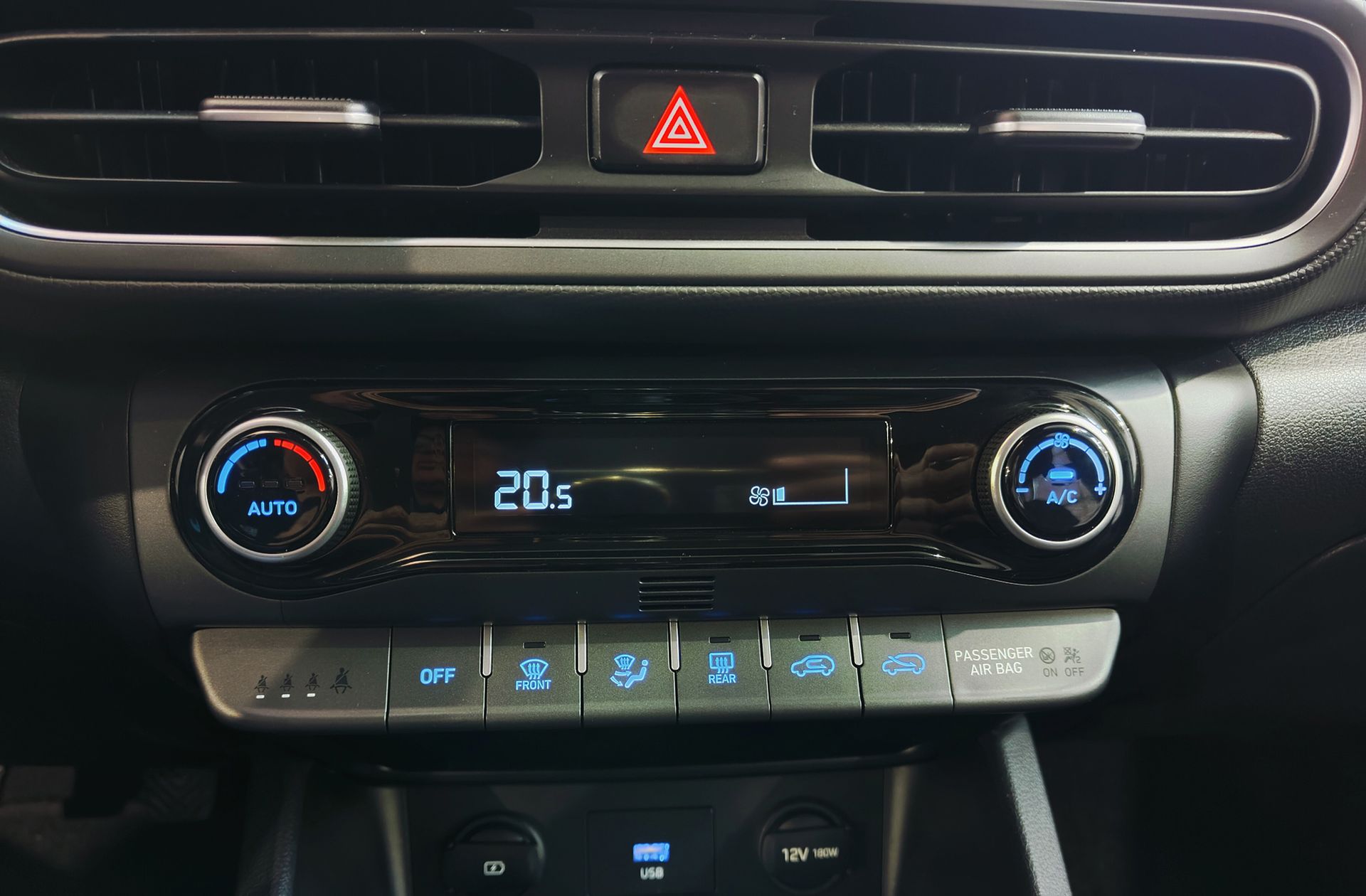 Hyundai Kona 1.0 T-GDi 48V Maxx 4x2 - foto 30