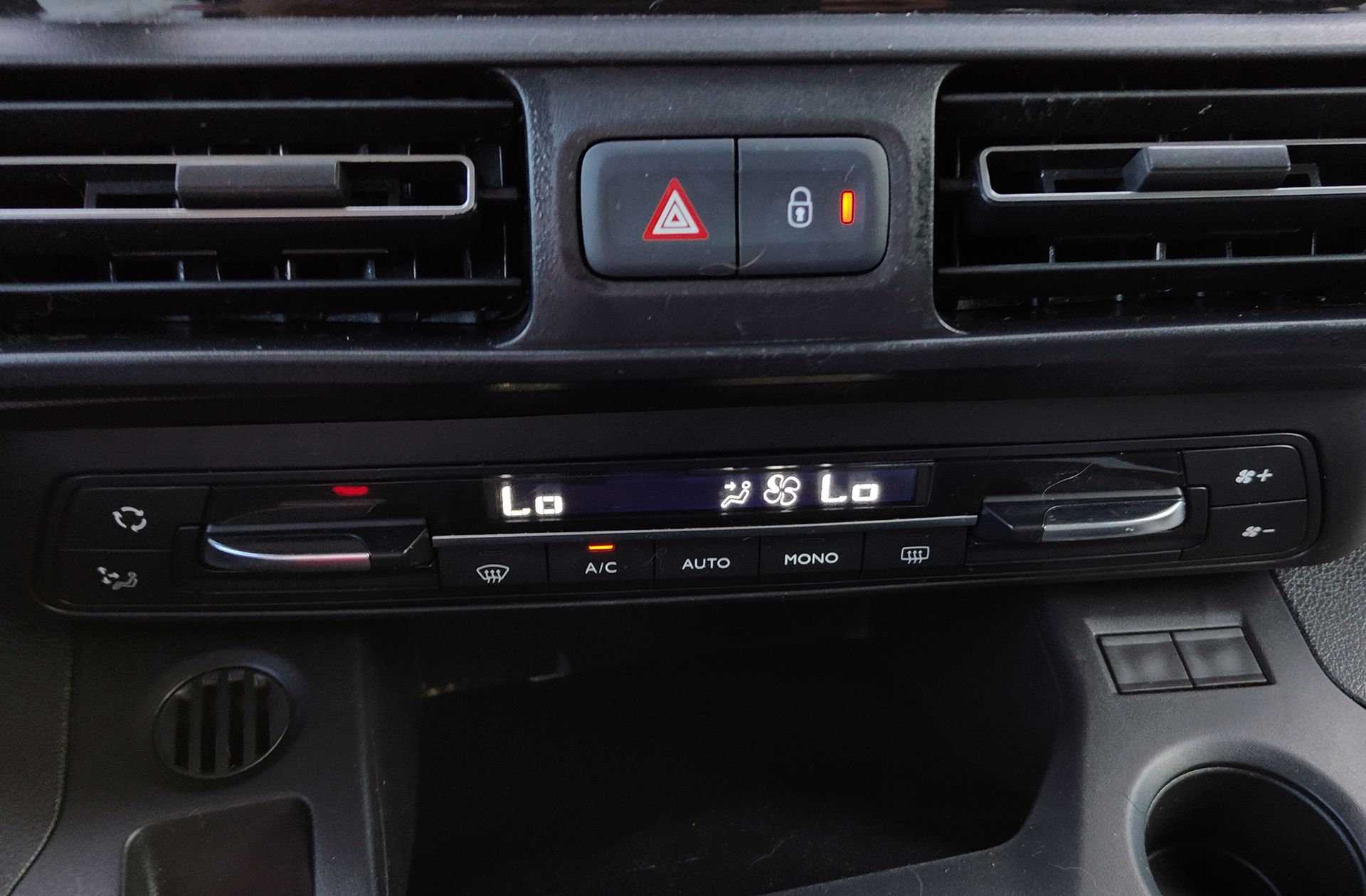 Citroën Berlingo Combi BlueHDi 100 Talla M 100 Años - foto 27