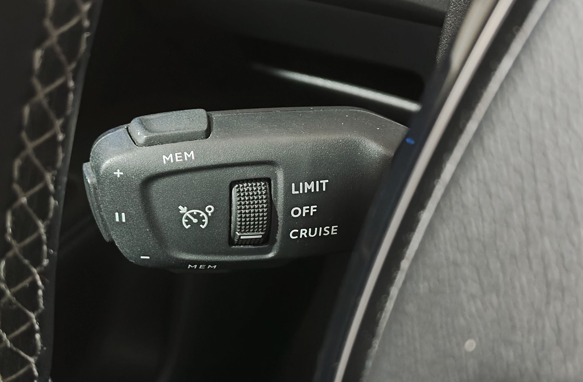 Peugeot 3008 PureTech 130 Allure Pack - foto 31