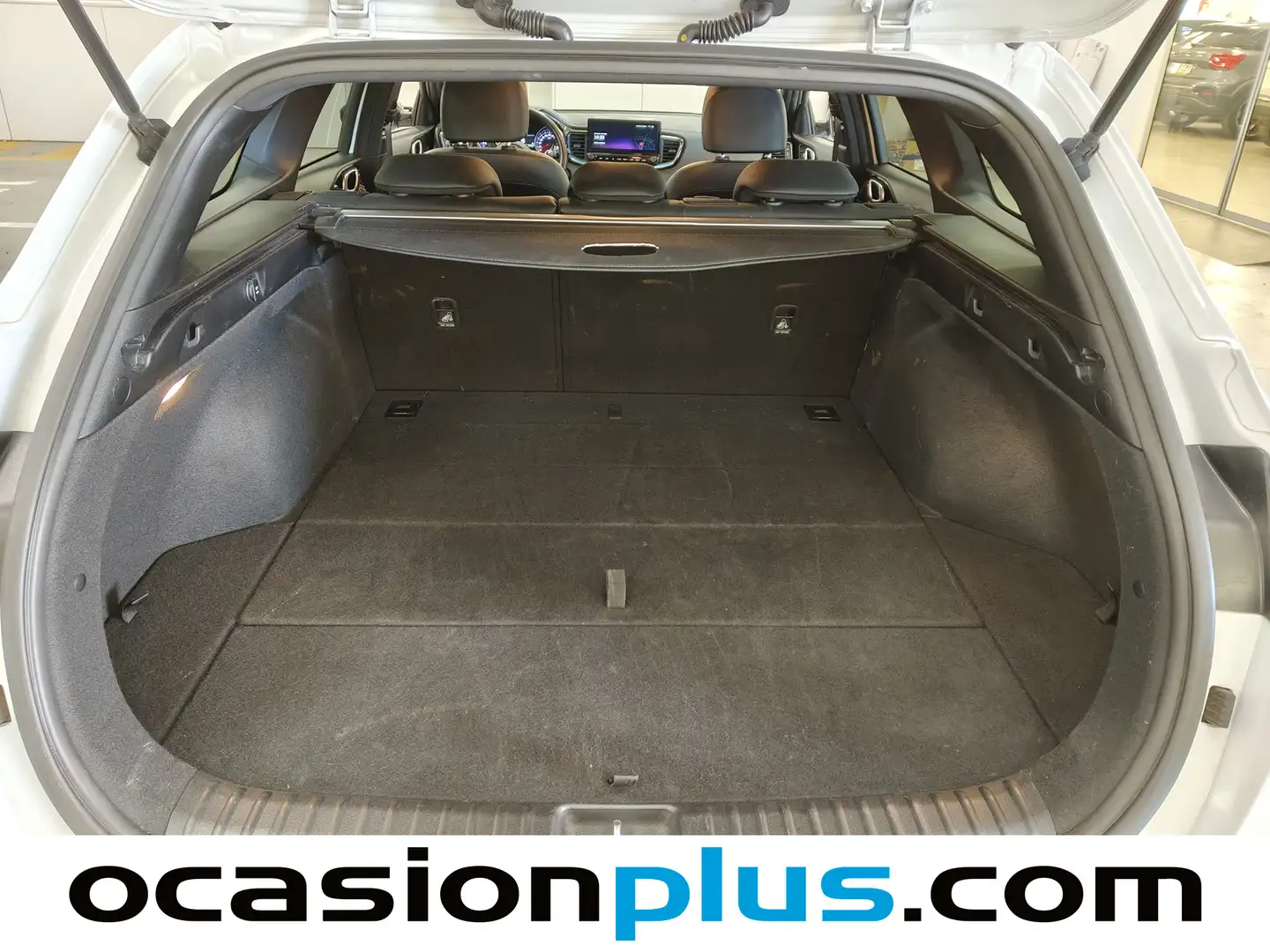 Foto KIA Ceed Tourer Kia Ceed Tourer 1.0 MHEV Style Edition DCT (100 CV)