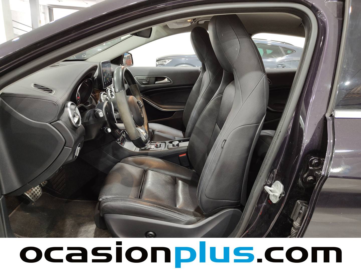 Foto asientos delanteros Mercedes GLA Mercedes GLA Mercedes-AMG GLA 45 4Matic (381 CV)