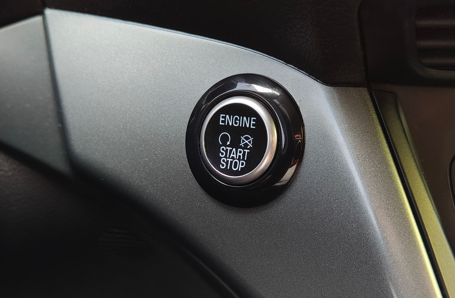 Ford Kuga 1.5 EcoBoost Trend 4x2 - foto 29